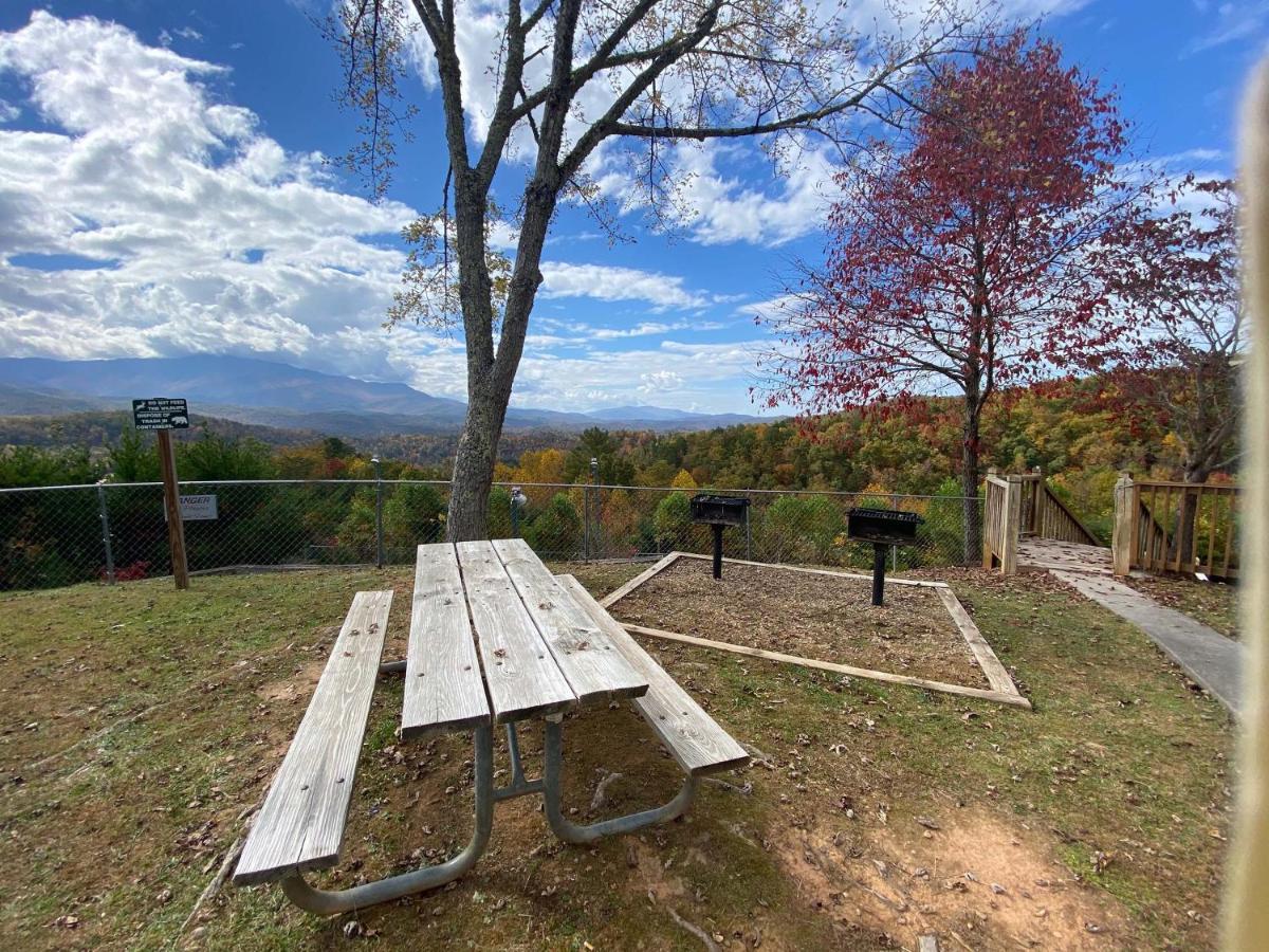 Deer Ridge Mountain Resort C202 Gatlinburg Exterior photo